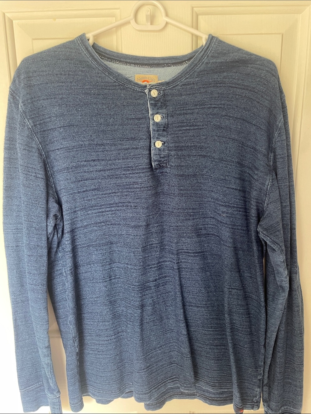 Faherty Men's Long-Sleeve Henley in Indigo Blue